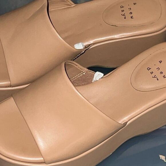 A new day target faux leather beige heel sandals wedge platform 6 wide tan nude - Picture 1 of 6